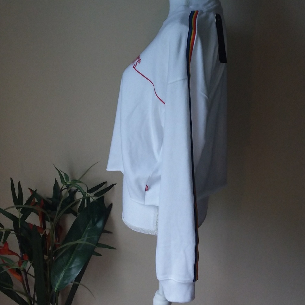 🆕️Levi's Rainbow-Striped Cropped Sweatshirt - Picture 3 of 8